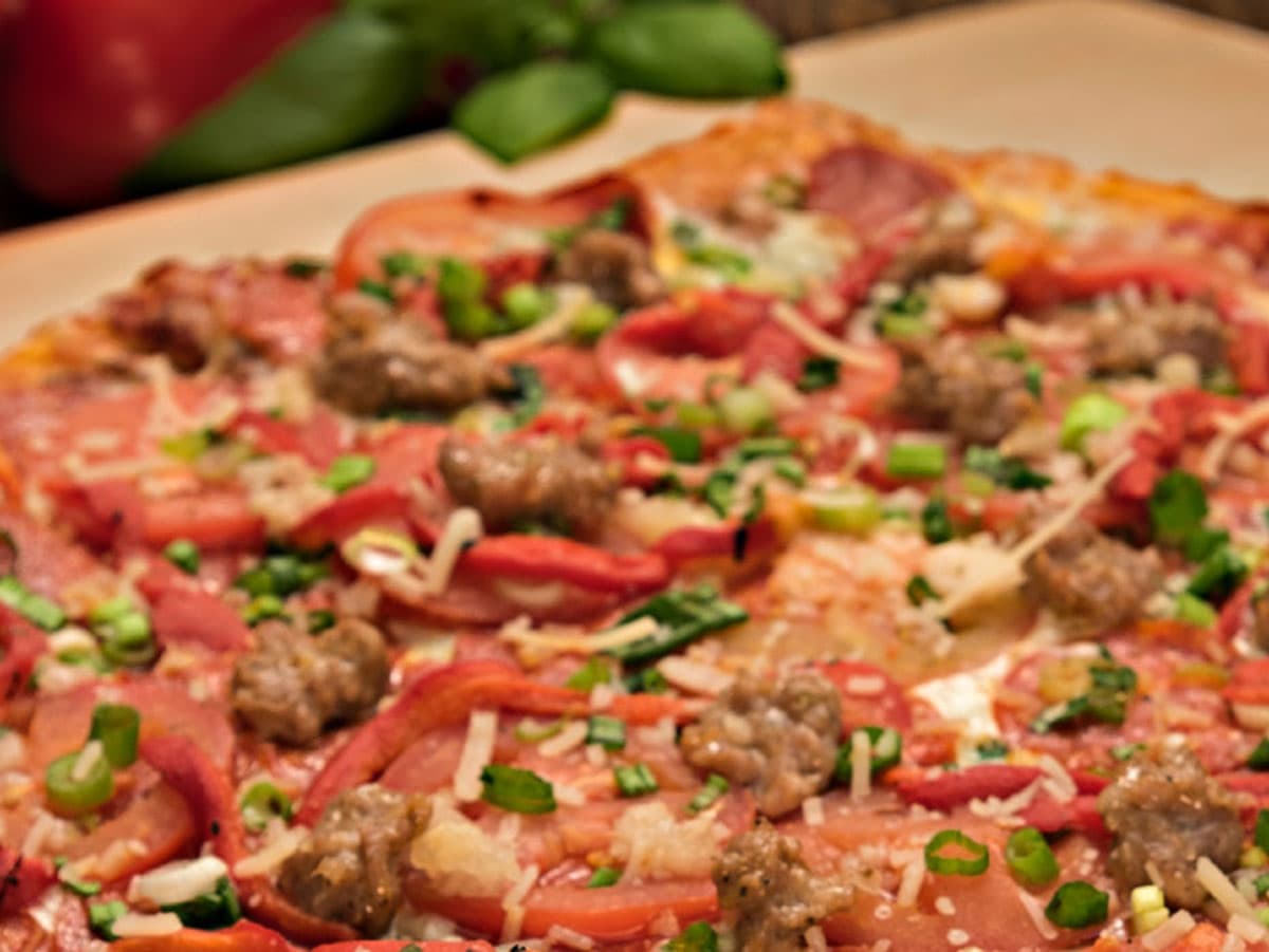 Me-N-Eds Pizza